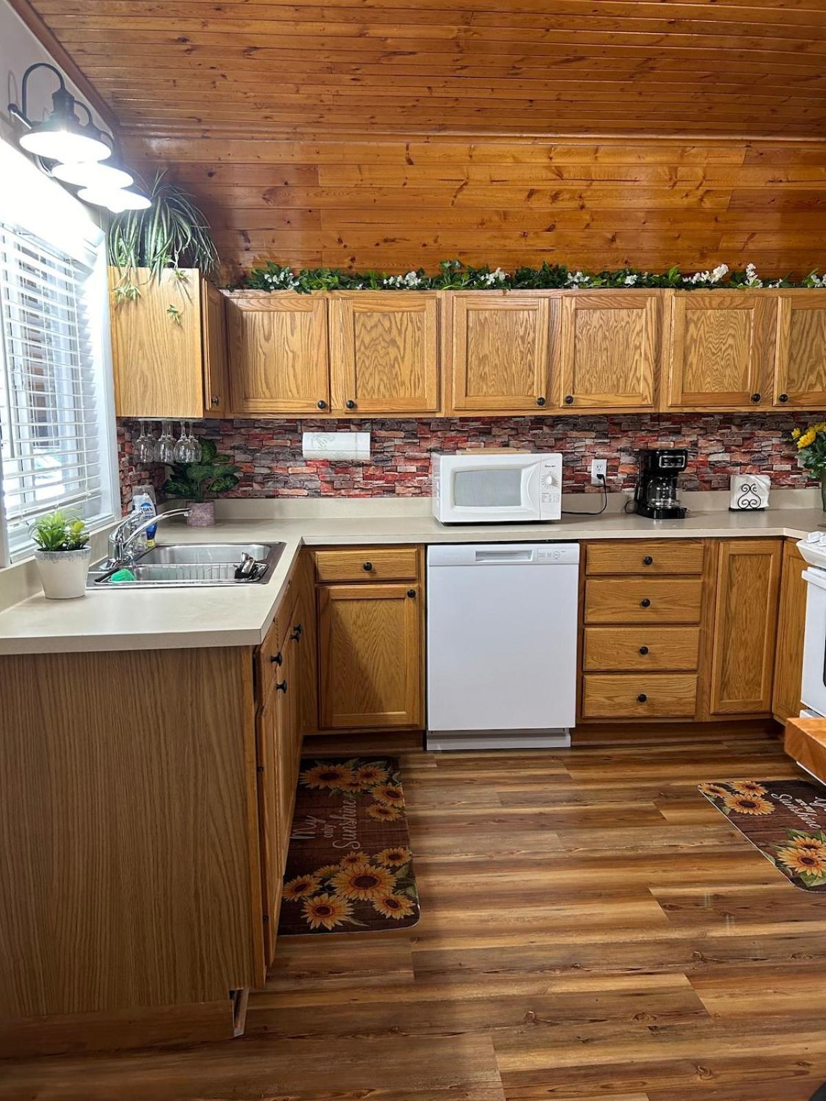 Cherokee Cabin-Cave Run Lake And Cliff Views-Red River Gorge Big Woods Exterior photo